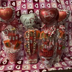 Buckets With Balloon And Chocolates 