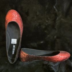Womens Flat Dress Shoes 9.5, Like New, Red Sparkles