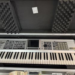Roland FANTOM X6
