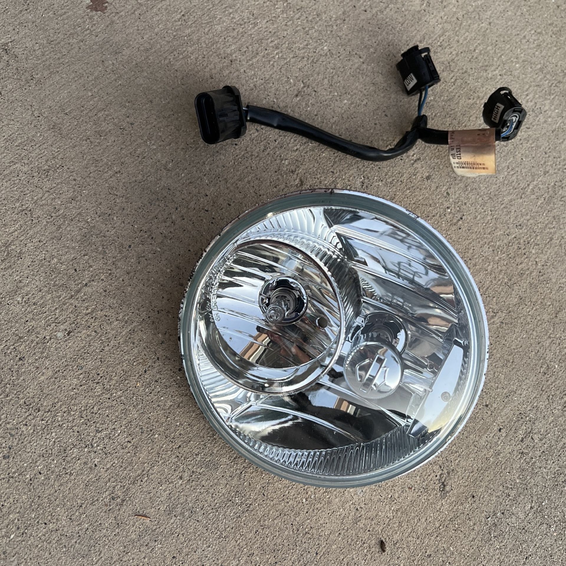 2015 OEM Harley Streetglide Headlight