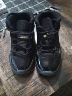 Jordan 11's