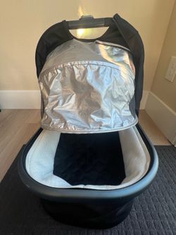 UPPAbaby Bassinet (Vista/Cruz) – Excellent Condition