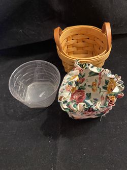 Longaberger Basket With Fabric & Plastic Liner Thumbnail