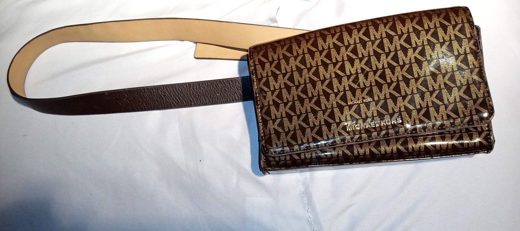 Women's Micheal Kors Waist Wallet/ Dark Brown And Tan