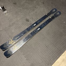 Salomon QST 99 Skis