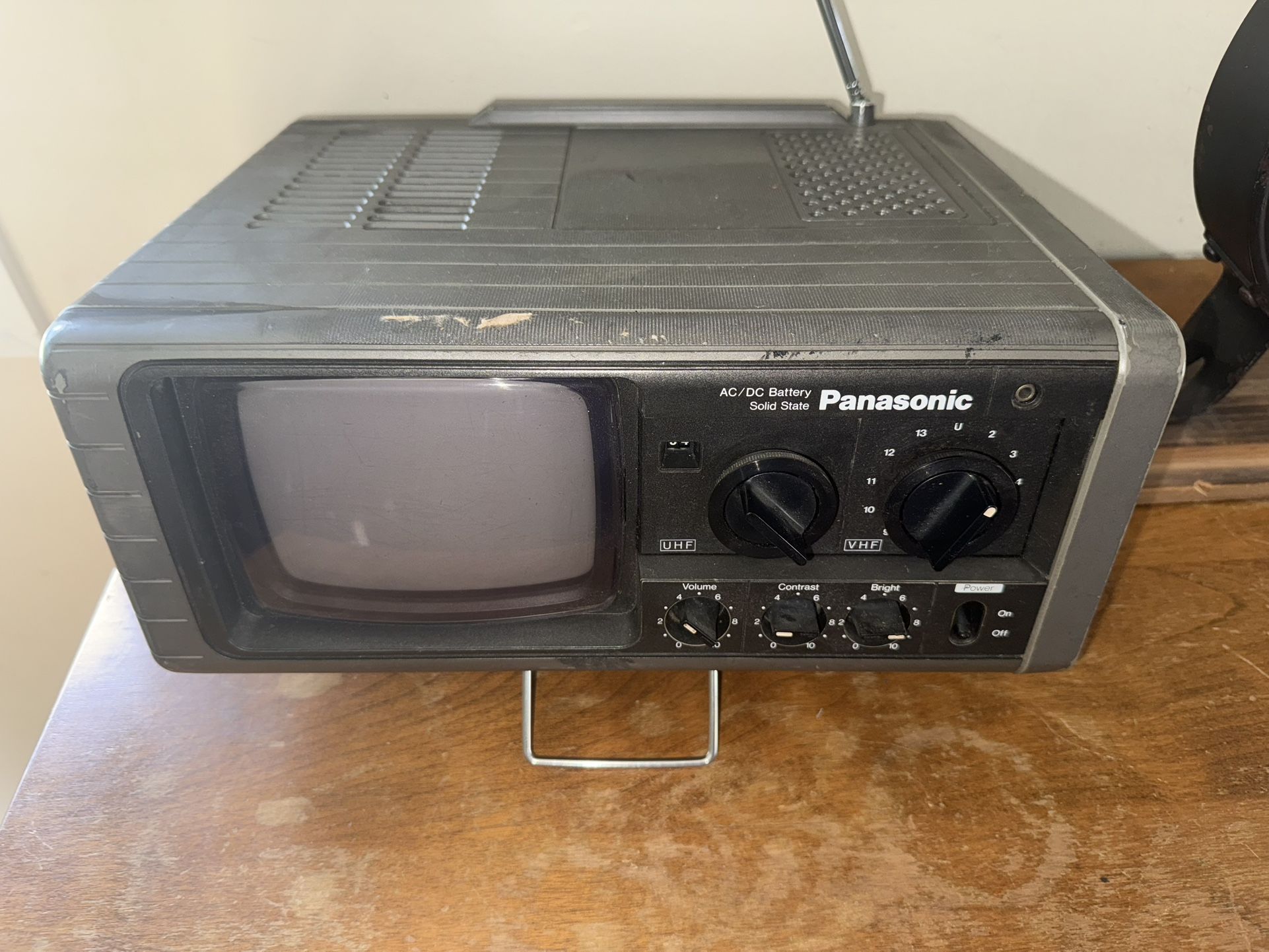 Vintage Panasonic Portable TV - Model TR-515