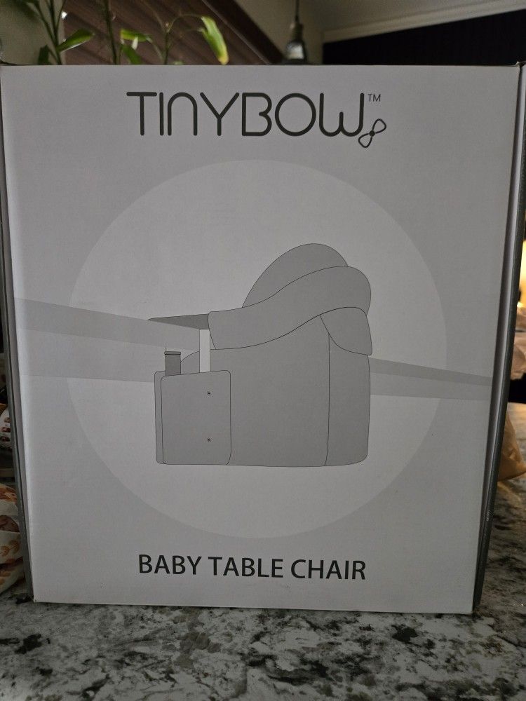 Tiny Bow Baby Table Chair
