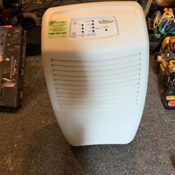 Dehumidifier 