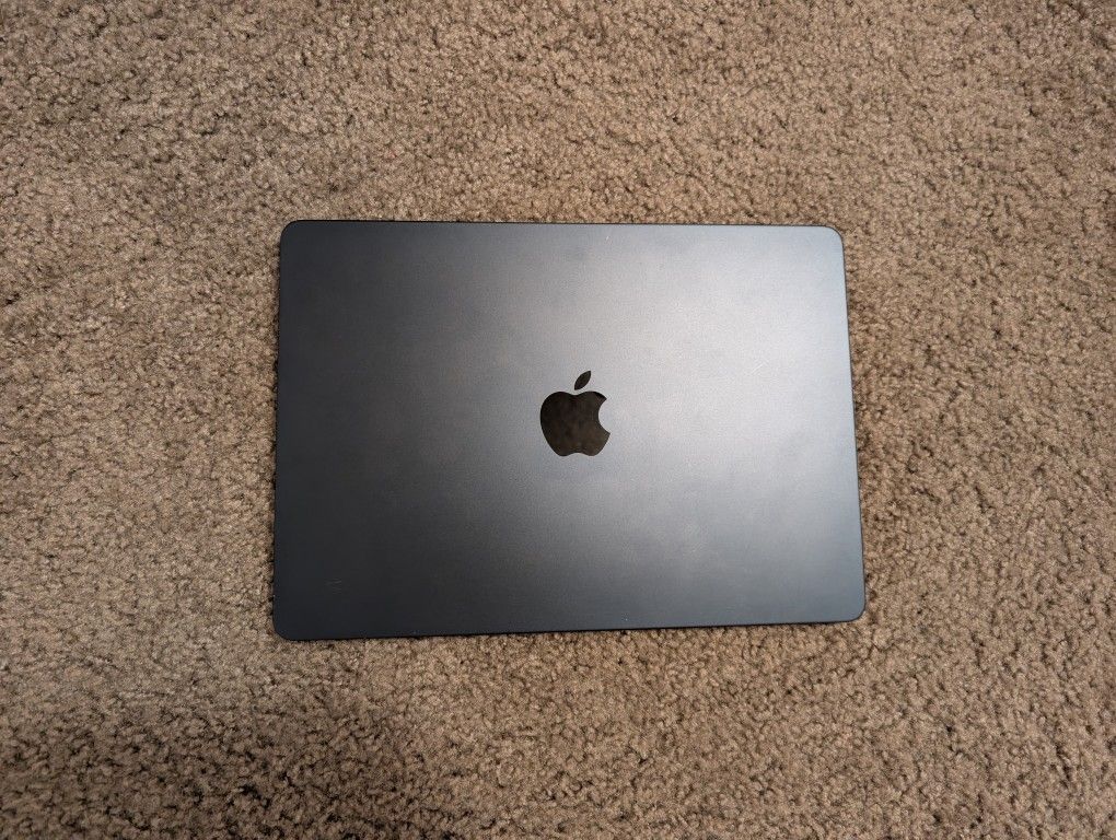 MacBook Air M2
