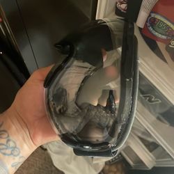 Snowboarding goggles