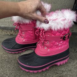 Snow Boots - Girls Pink Size 2