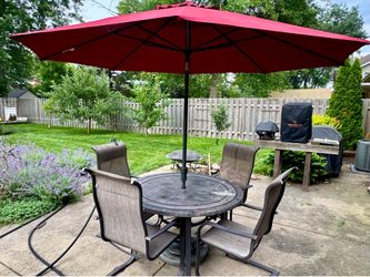 Complete Patio Dining Set – Table, 4 Chairs & Umbrella