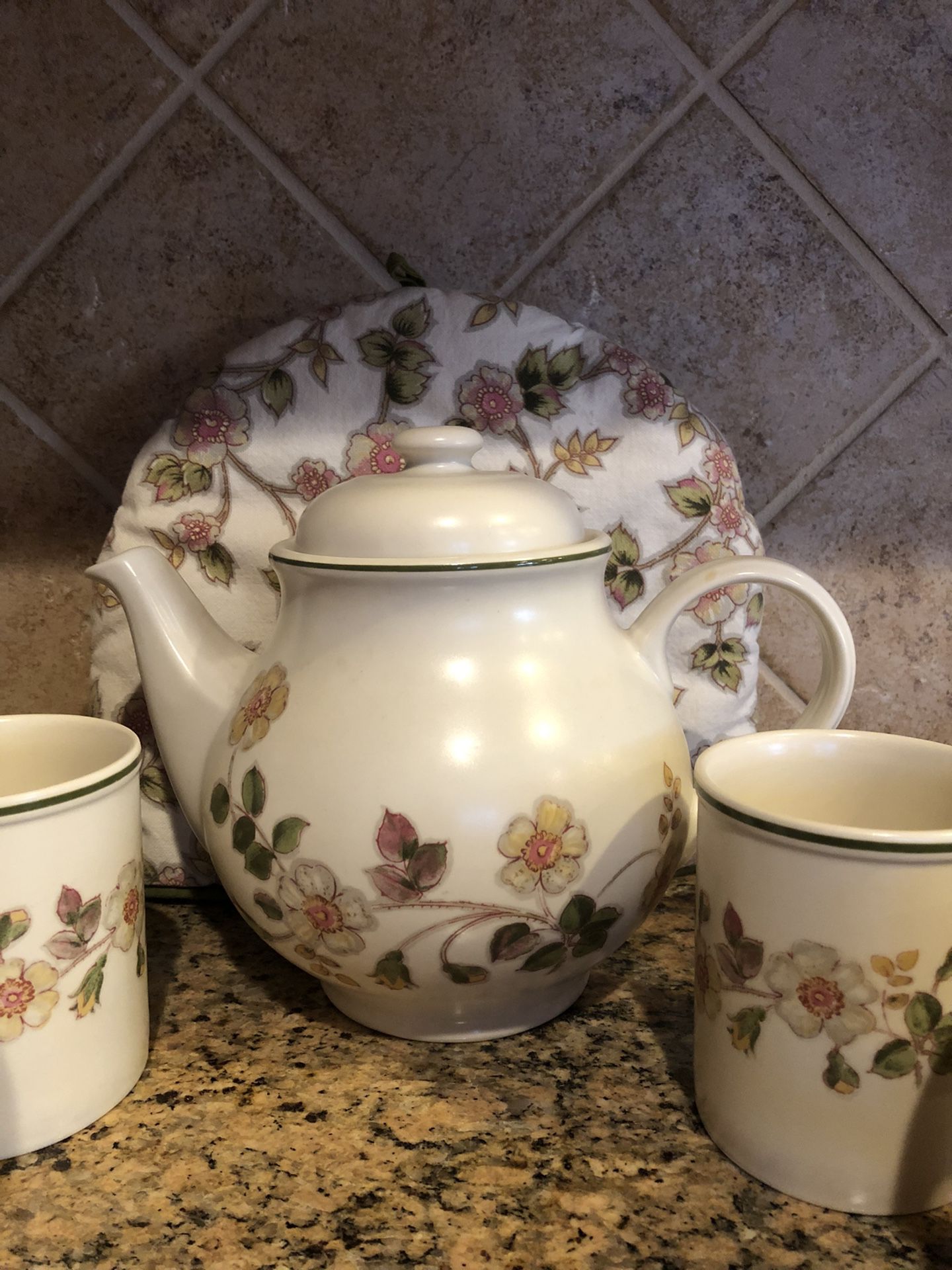 Teapot And Mugs