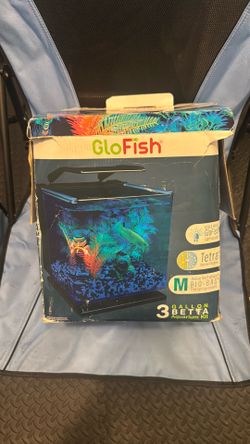 Glofish 3 gallon fish tank
