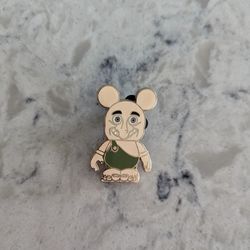 Mystery Pin Vinylmation 