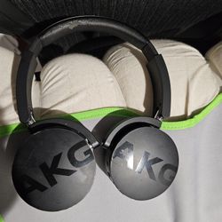 Akg Bluetooth  Cordless Headphone 