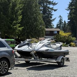 2010 Yamaha WaveRunners