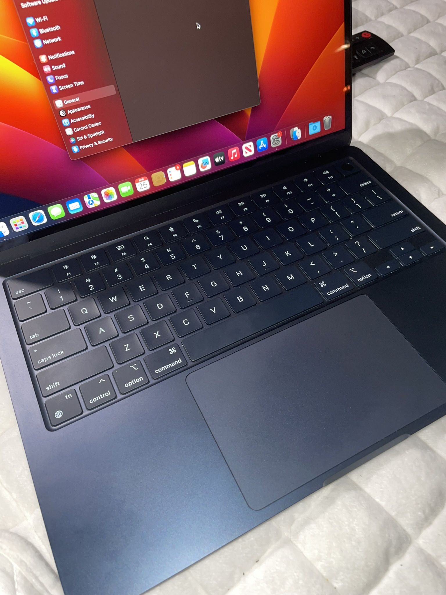 ๐ถโ๐ซ๏ธ๐ถโ๐ซ๏ธ๐ถโ๐ซ๏ธAPPLE MACBOOK w/ M2 ๐ถโ๐ซ๏ธ๐ถโ๐ซ๏ธ๐ถโ๐ซ๏ธ