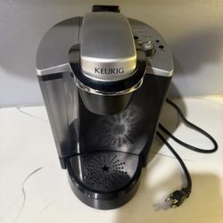 Keurig Coffee maker only $40 Works Perfect 