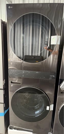 New LG - 5.0 Cu. Ft. HE Smart Front Load Washer and 7.4 Cu. Ft. Electric Dryer WashTower Black Steel