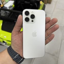 iPhone 16 Pro Max Unlocked 256GB! Finance For $50 Down Payment!!