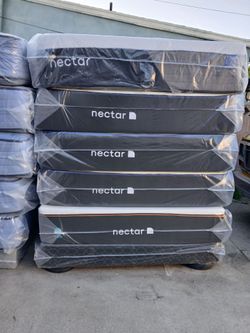 Nectar Mattress.    Nectar Premier Queen 13" - Medium Firm Gel Memory Foam Mattress