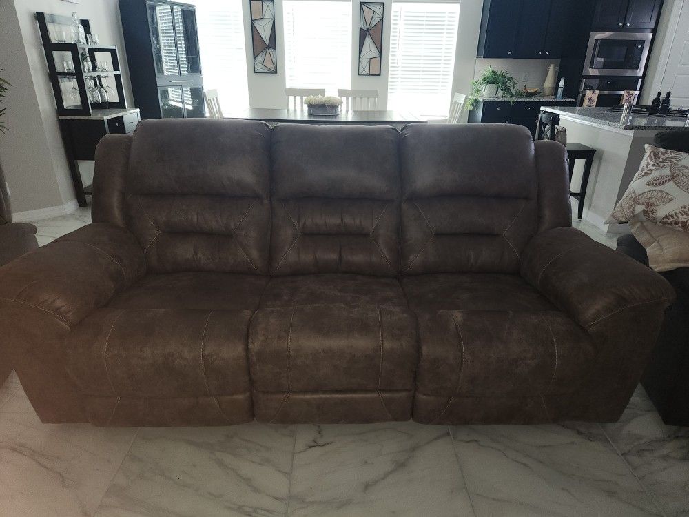 Sofa Recliners And One Recliner for Sale in El Paso, TX OfferUp