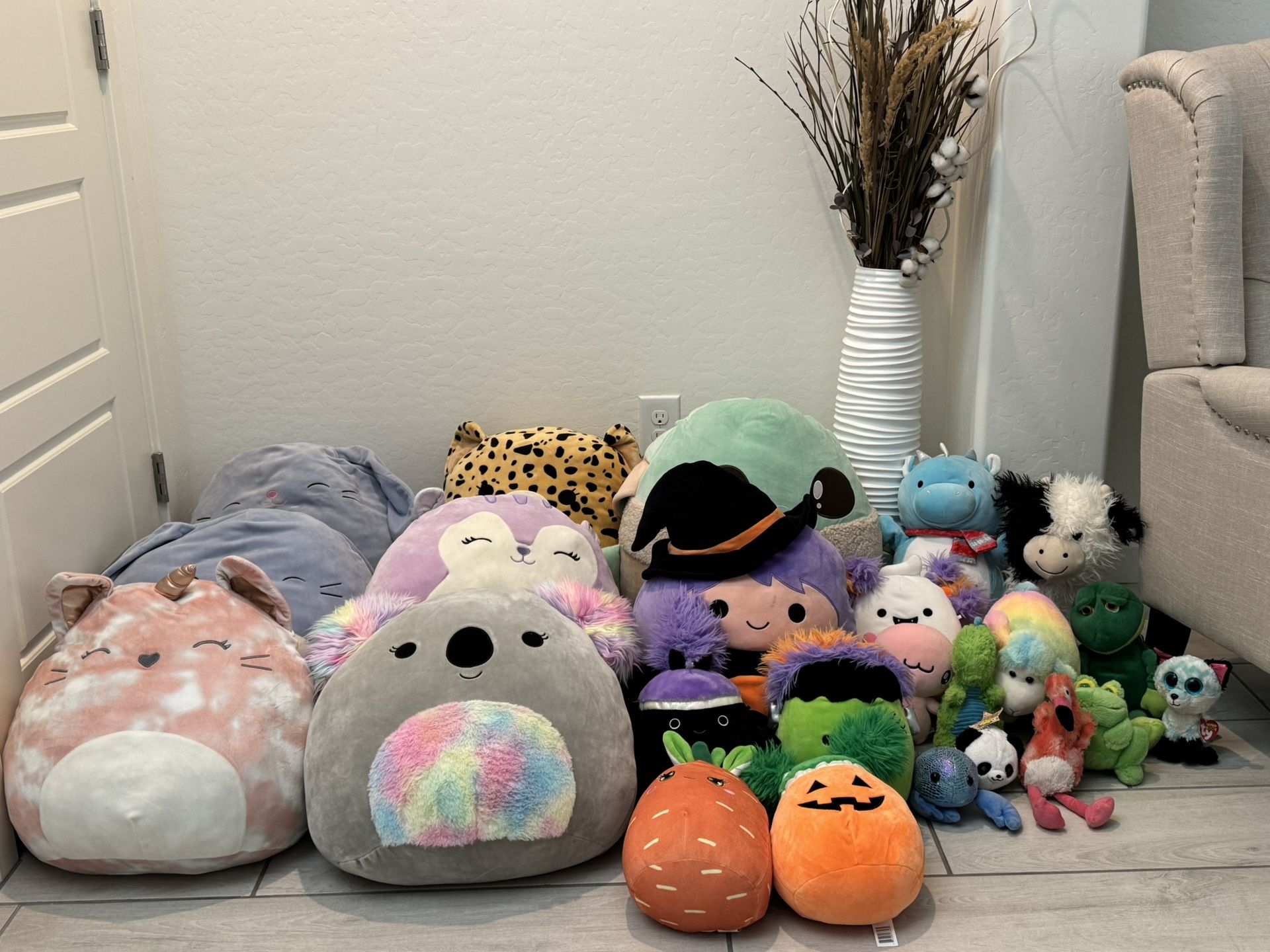 Squishmallows w/ Some Friends Lot!