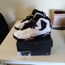 Boys Shoes .Size 5 And 6...Near Mint Condition