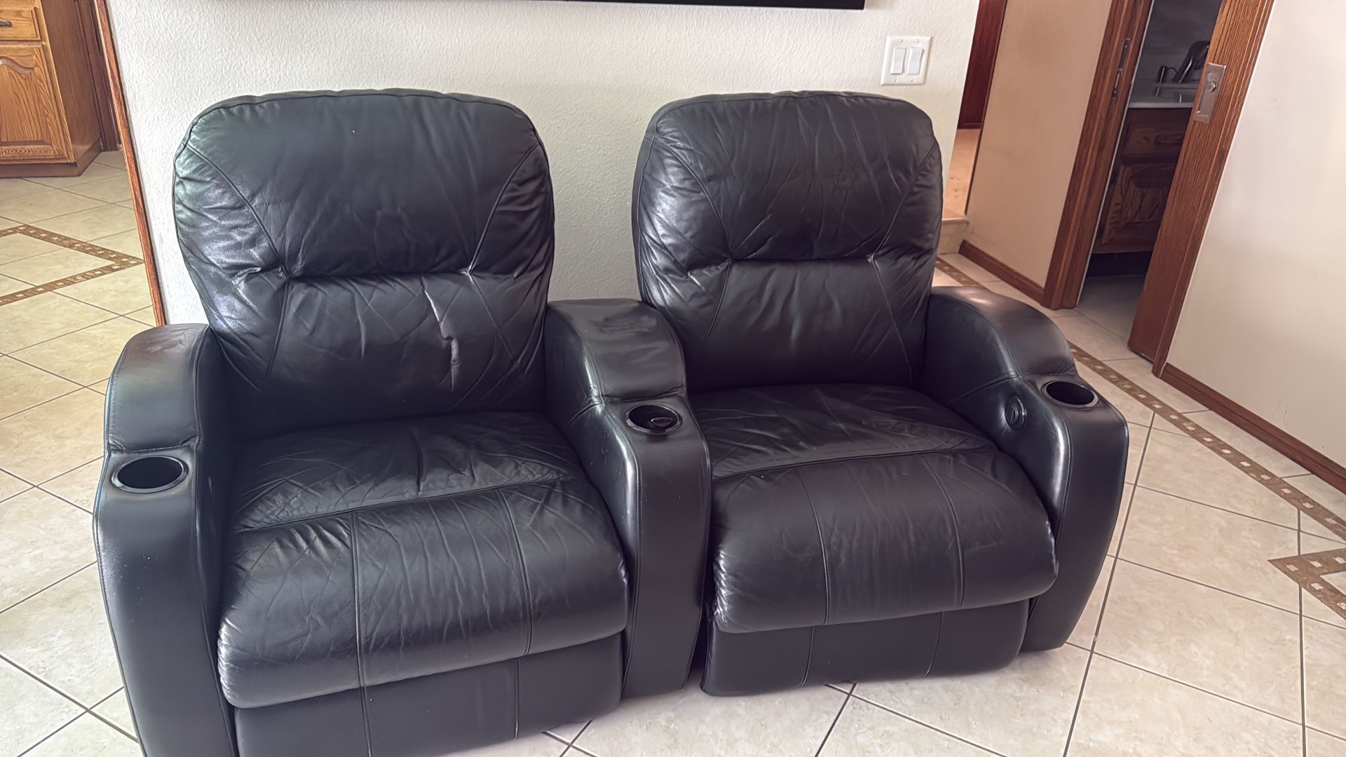 Reclinable Couches