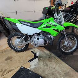 2022 kawasaki klx110r (practically brand new)