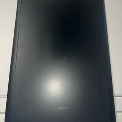 Wacom Intuos Pro Creative Pen Tablet Medium PTH660 Drawing Graphic Tablet