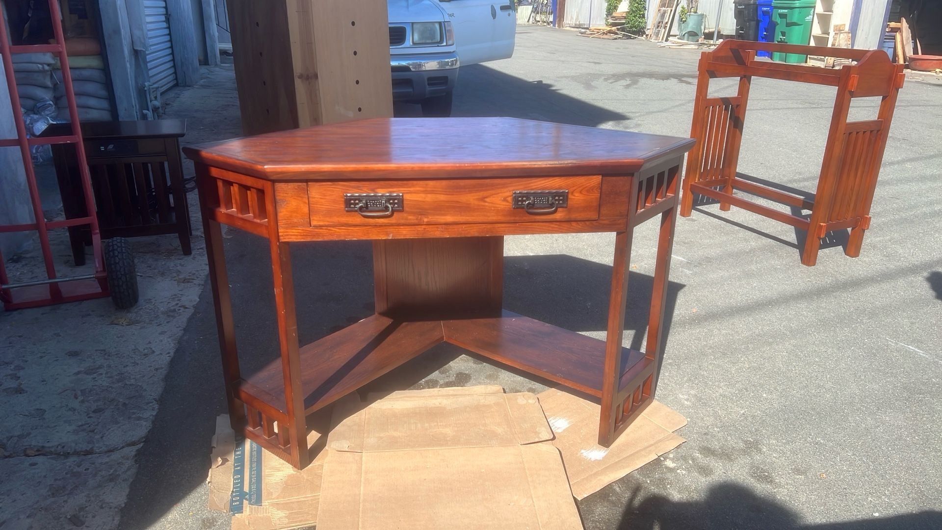 Corner Desk- 4 Feet Long, 2 Feet Wide, 30 Inches High