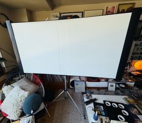 Accolade Duet Portable Projector Screen 65”/80” w/ Stand & Case