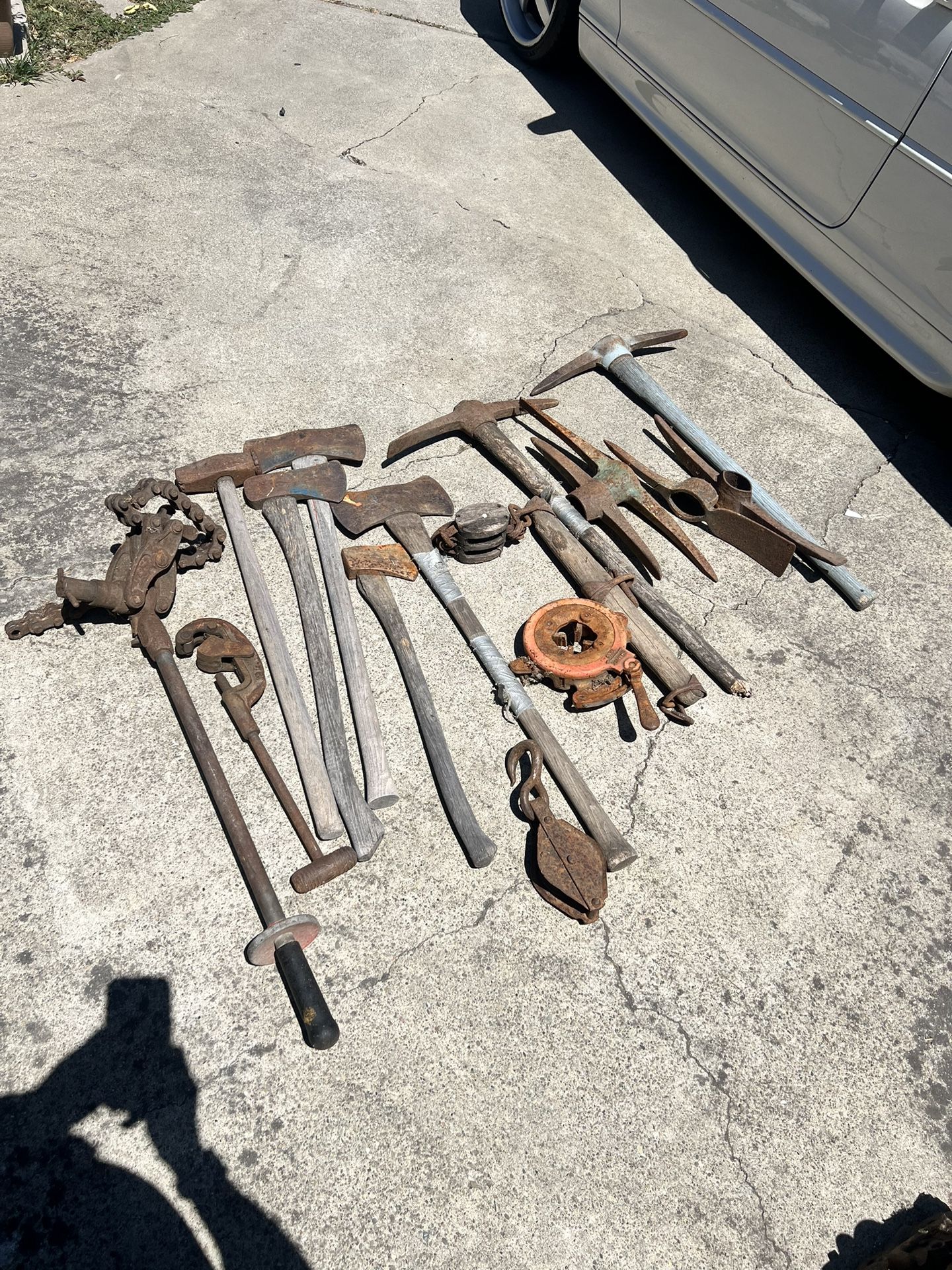 Tools Picks, Axes