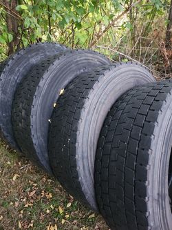 Michelin 245 70 19.5
