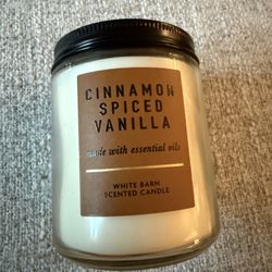 Cinnamon Spiced Vanilla Candle Bath & Body Works