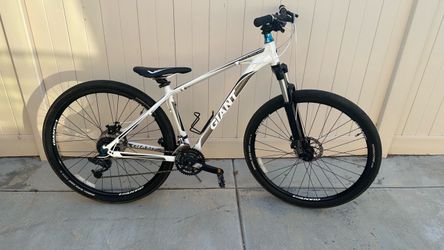 Giant Talon 2 Mountain Bike