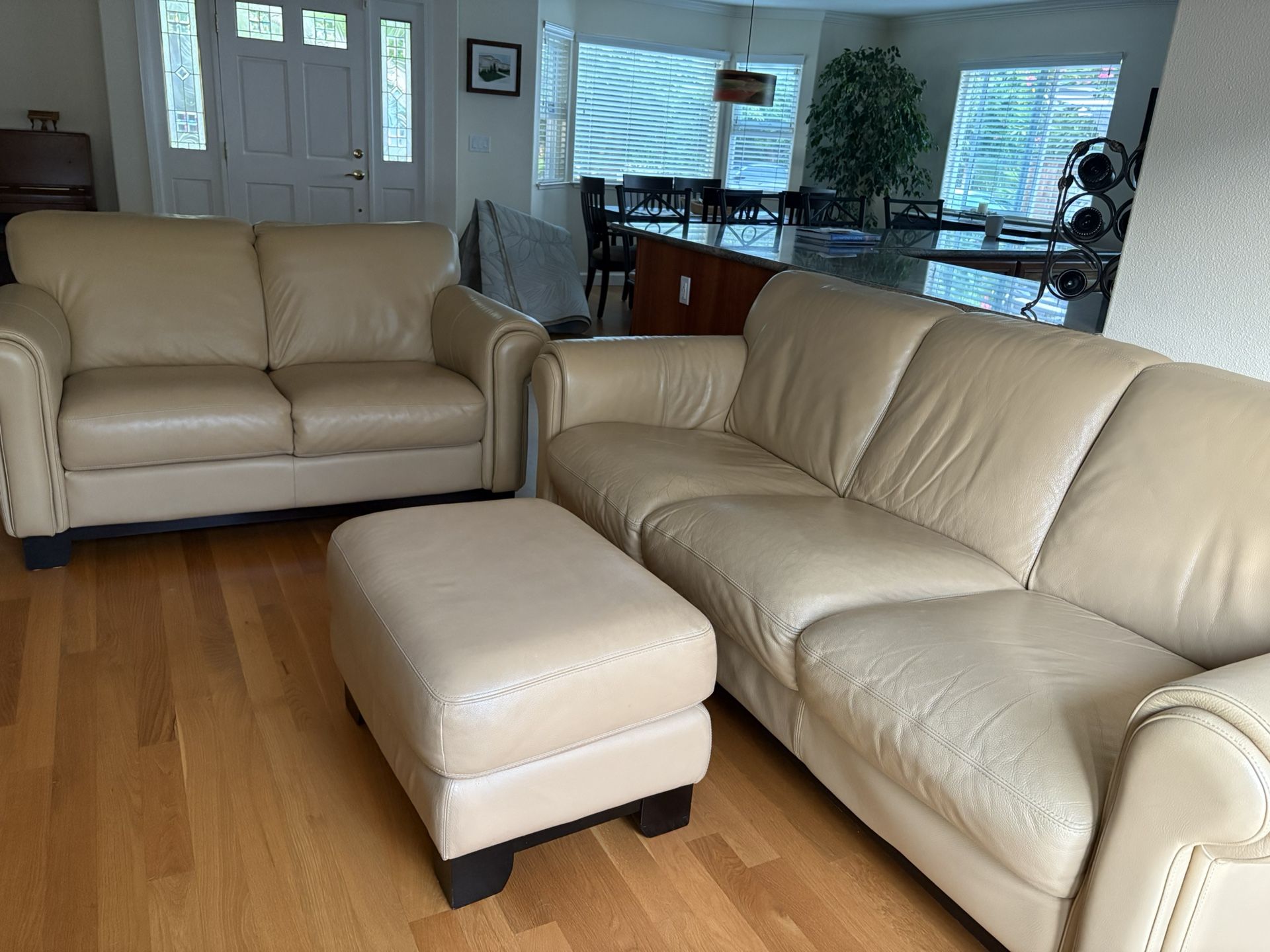 Leather Couch And Loveseat Plus Ottoman