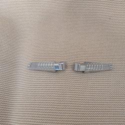 GSX8R 2025 OEM Passenger Footpegs