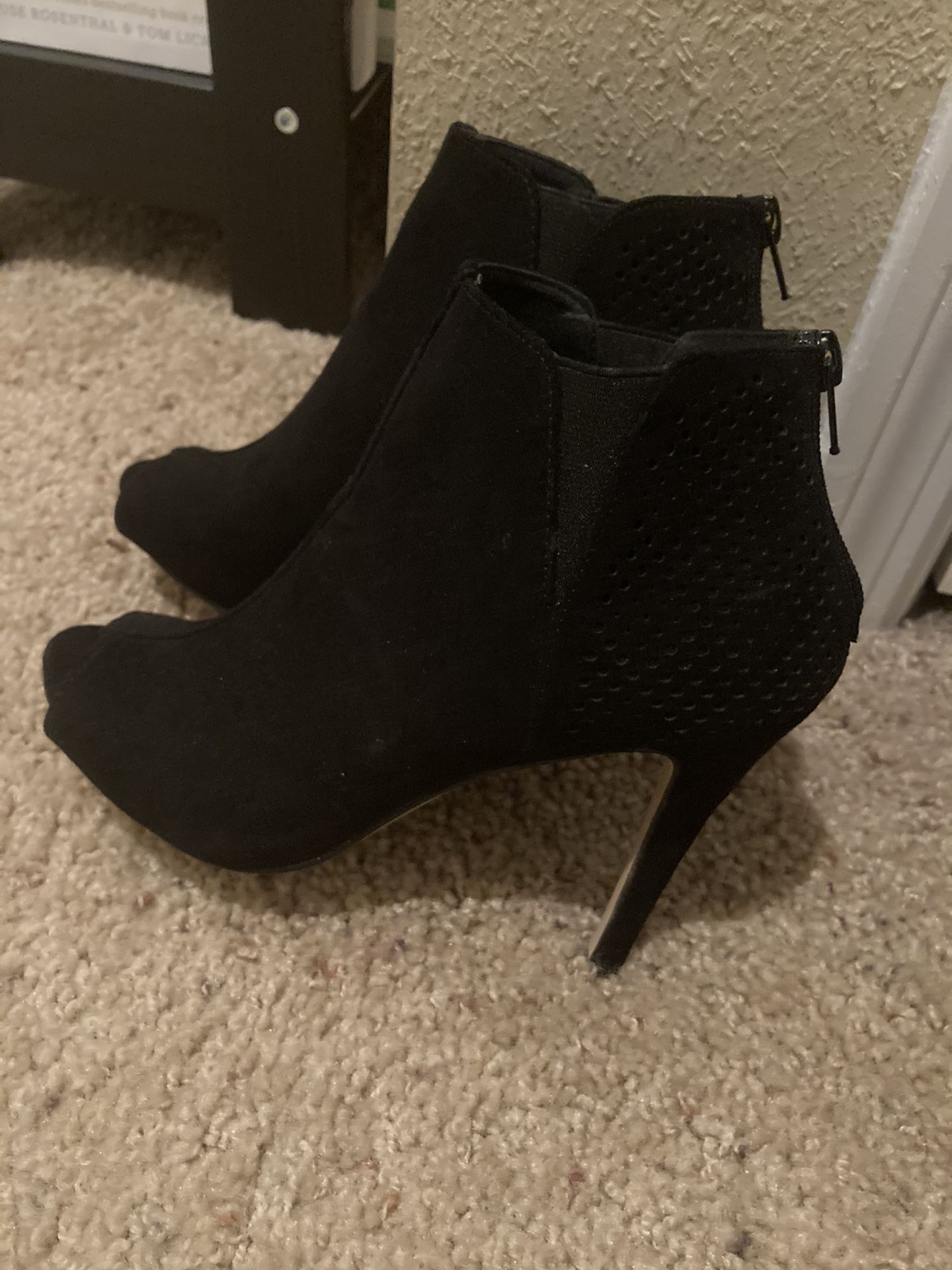 Madden Girl black peep toe booties size 7