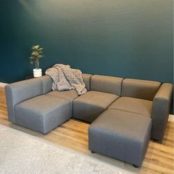 FREE DELIVERY 5 Piece Modular Sectional 