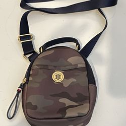 Tommy Hilfiger Logo Crossbody Shoulder Bag Camo Authentic