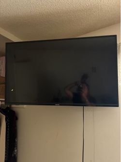 42” Toshiba flat screen tv