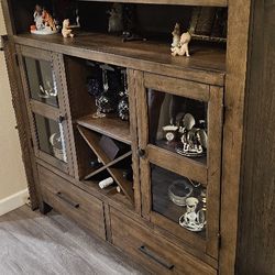 China Cabinet 