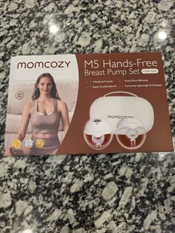Momcozy M5 hands free breast pump set