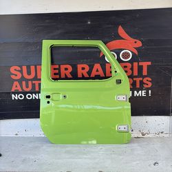 2018 Wrangler Gladiator Door Front Passemger OEM 2026
