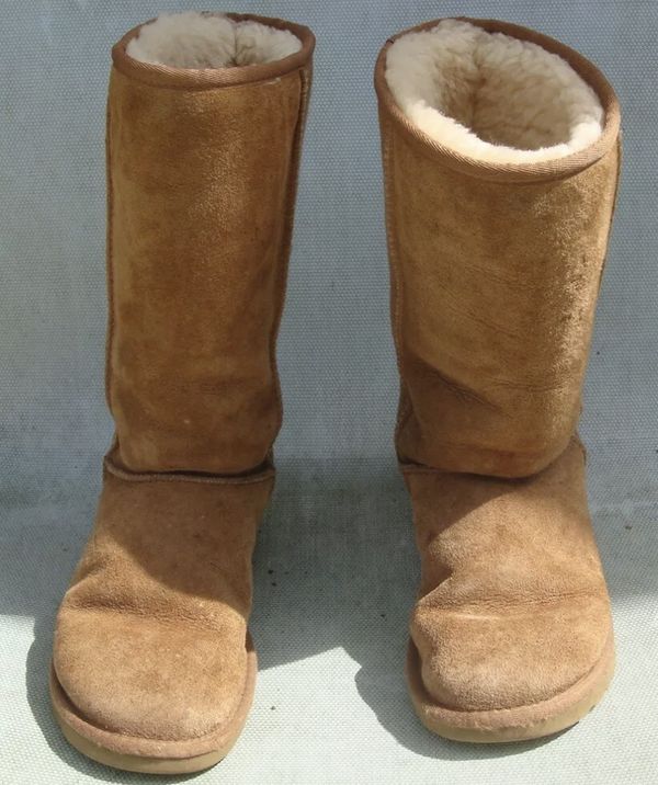 Used ugg boots size 5 for Sale in Salem, OR OfferUp