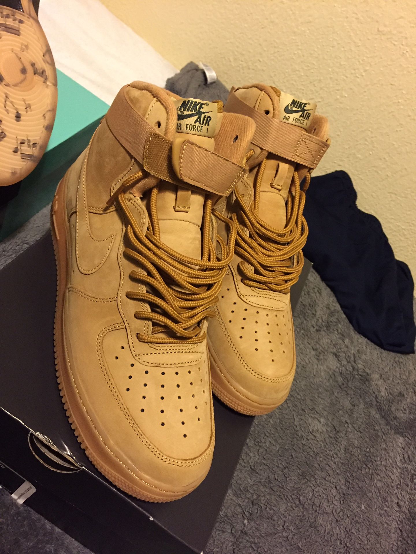 High Top Wheat Air Forces size 9
