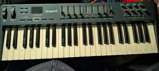 Oxygen 49 Keyboard 
